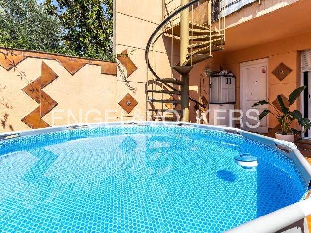 Casa adosada en venta en Castellar del Vallès, Espai Tolra Els Pedrissos Can Carner. Espectacular casa a adosada esquinera a un paso del centro de Castellar. Casas adosadas Castellar del.