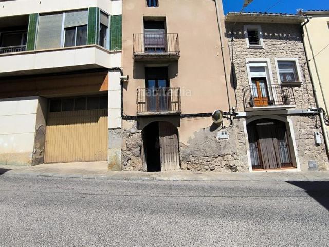 Casa adosada en venta en Castelldans. Encantadora Casa de Pueblo en Venta con Amplios Espacios y Jardín. Casas adosadas.