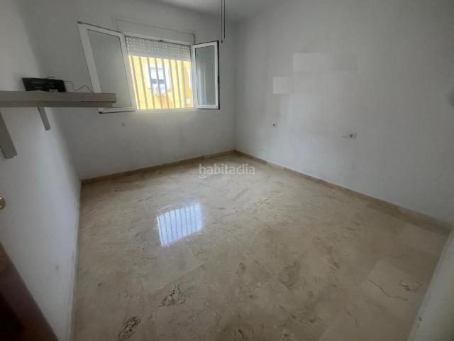 Casa adosada en venta en Castilleja de Guzmán. Fantástica vivienda con piscina en Castilleja de Guzmán. Casas adosadas Castilleja de.