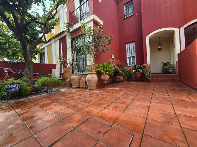 Casa adosada en Venta en Castilleja de la Cuesta