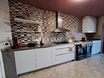 Casa adosada en Venta en Castiñeiras