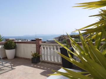 Casa adosada en venta en Castro Urdiales, Centro. Casas adosadas Castro.