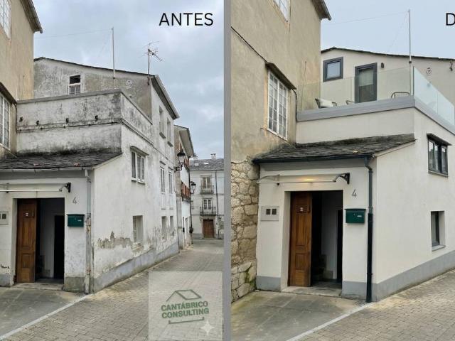 Casa adosada en Venta en Castropol