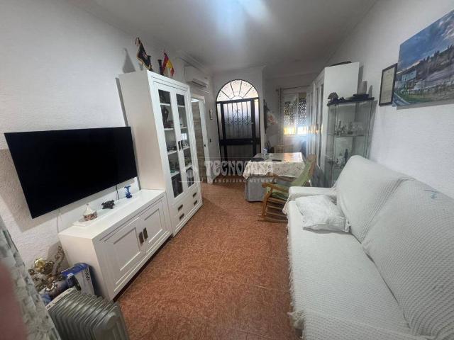 Casa adosada en Venta en Cañero