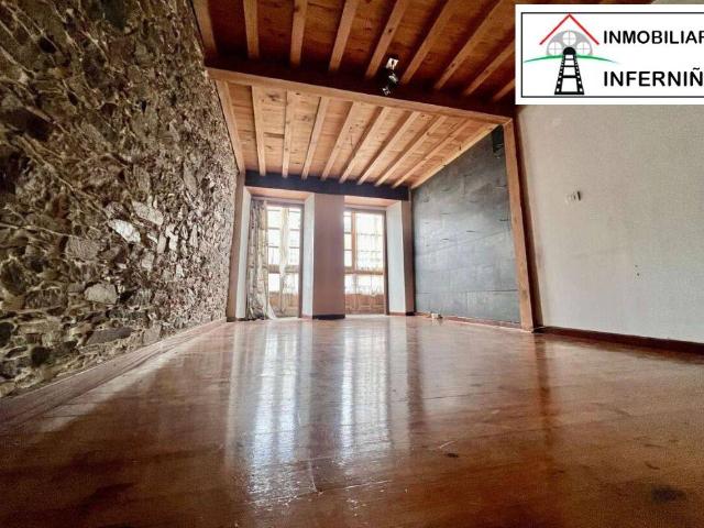 Casa adosada en Venta en Cedeira