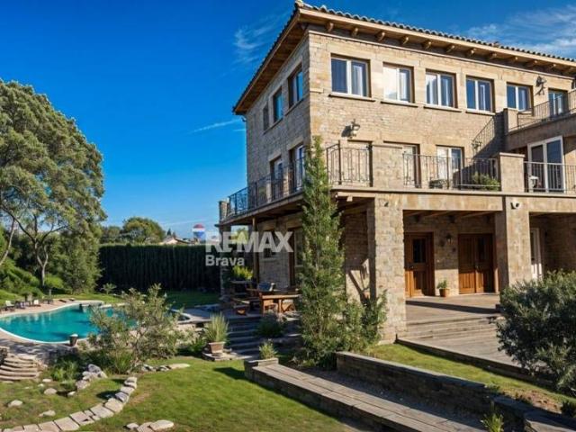 Casa adosada en Venta en Celrà