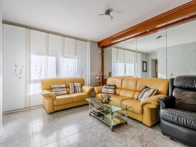 Casa adosada en venta en Celrà. Casa adosada en Celrà. Casas adosadas.