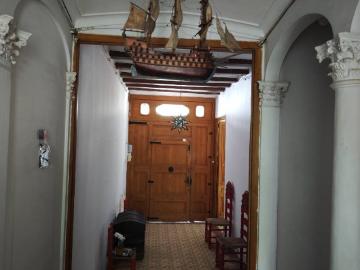 Casa adosada en Venta en Centre Nucli Antic