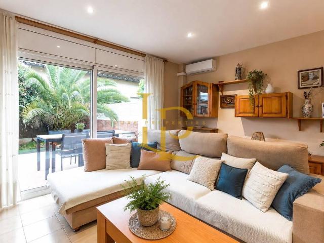 Casa adosada en Venta en Centre Estació