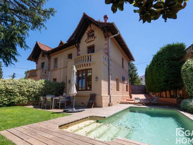 Casa adosada en Venta en Centre Estació