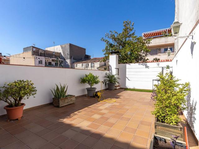 Casa adosada en Venta en Centre