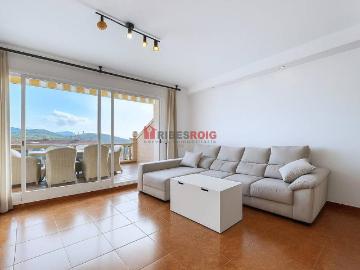 Casa adosada en Venta en Centre