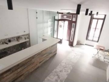 Casa adosada en Venta en Centre