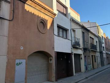 Casa adosada en Venta en Centre