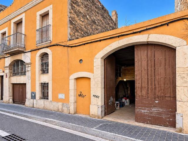 Casa adosada en Venta en Centre