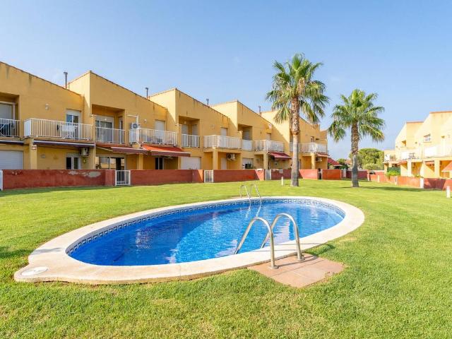 Casa adosada en Venta en Centre