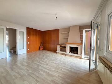 Casa adosada en Venta en Centre
