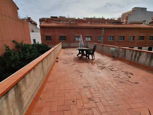Casa adosada en Venta en Centre