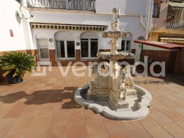 Casa adosada en Venta en Centre