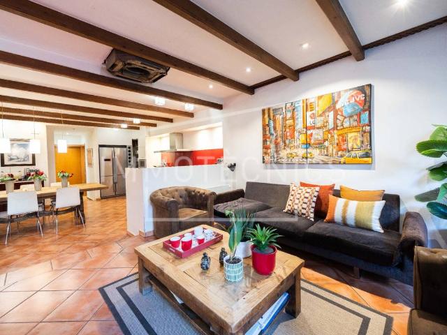 Casa adosada en Venta en Centre