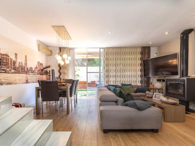 Casa adosada en Venta en Centre