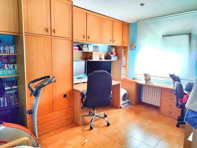 Casa adosada en Venta en Centre