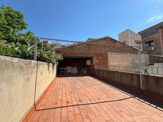 Casa adosada en Venta en Centre