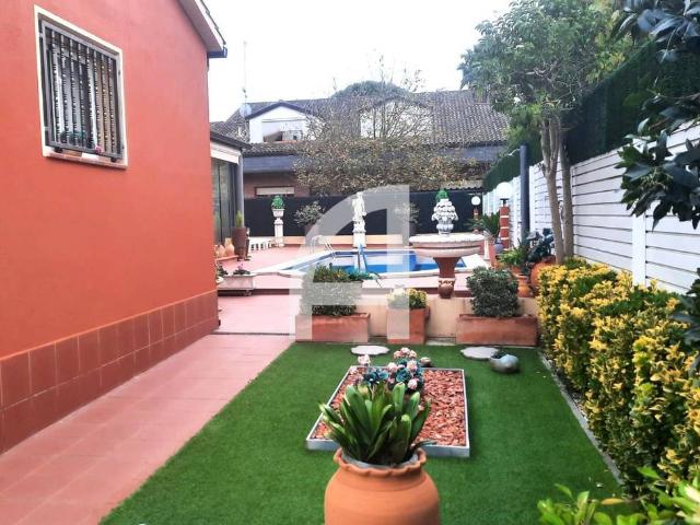 Casa chalet en Venta en Centre
