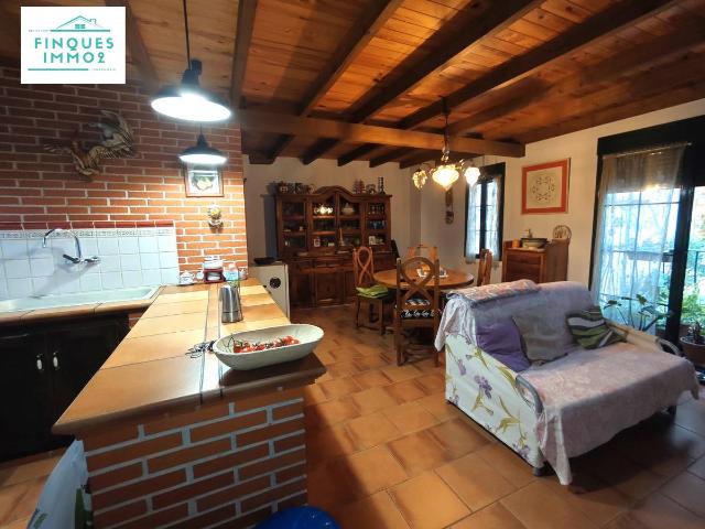 Casa adosada en Venta en Centre