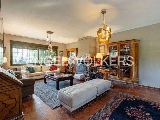 Casa adosada en Venta en Centro Manguilla