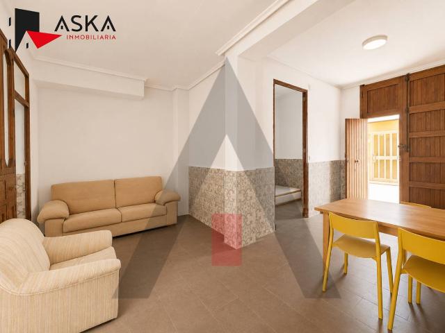 Casa adosada en Venta en Centro Ambulatorio
