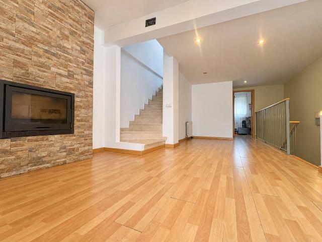 Casa adosada en Venta en Centro Ambulatorio