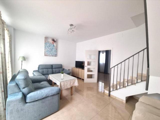 Casa adosada en Venta en Centro Barriada Mallorca