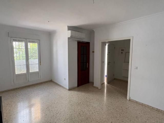Casa adosada en Venta en Centro Calzada Cabo Noval