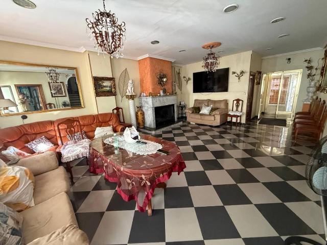 Casa adosada en Venta en Centro ciudad