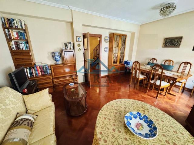 Casa adosada en Venta en Centro Corte Inglés