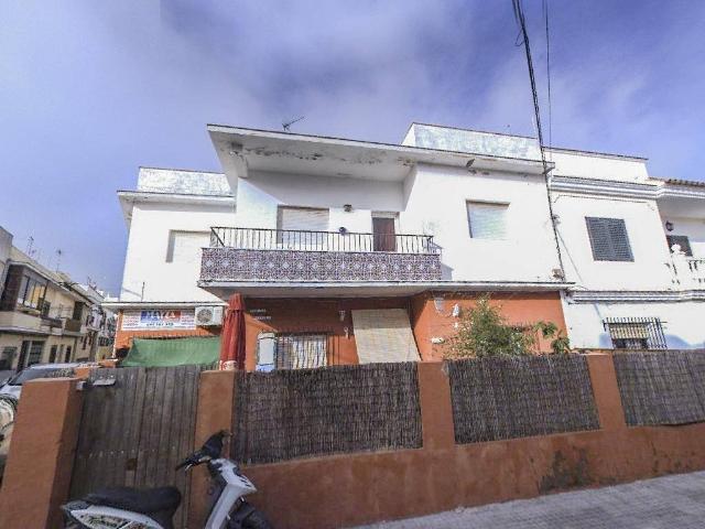 Casa adosada en Venta en Centro