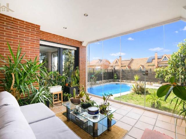 Casa adosada en Venta en Centro