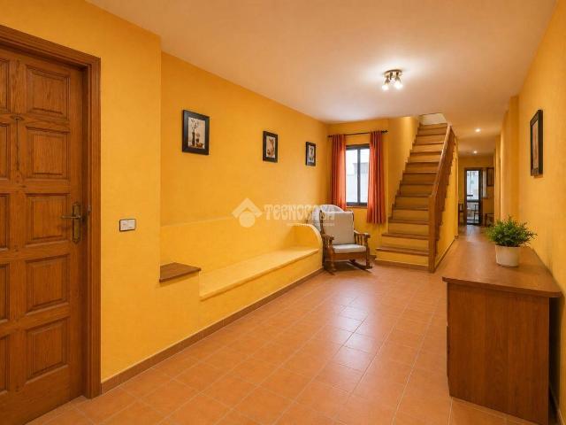 Casa adosada en Venta en Centro