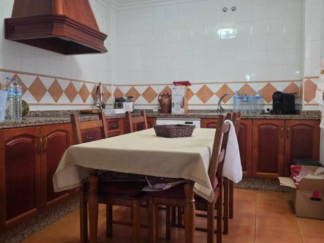 Casa adosada en Venta en Centro