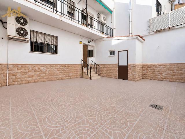 Casa adosada en Venta en Centro