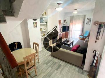 Casa adosada en Venta en Centro