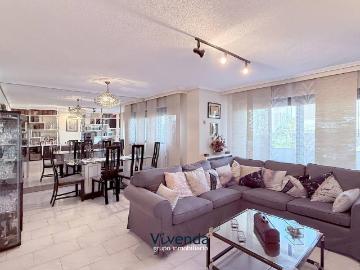 Casa adosada en Venta en Centro