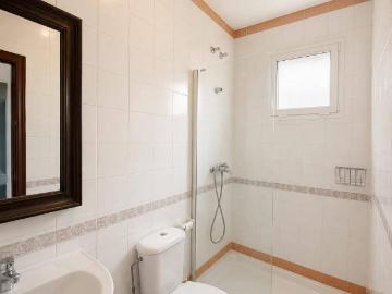 Casa adosada en Venta en Centro