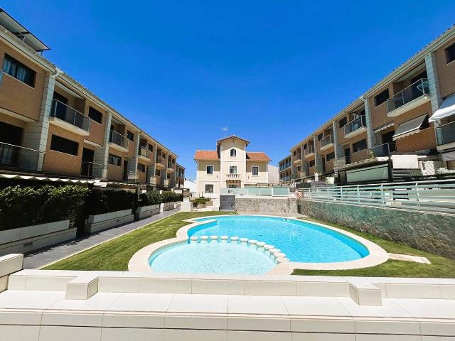 Casa adosada en Venta en Centro