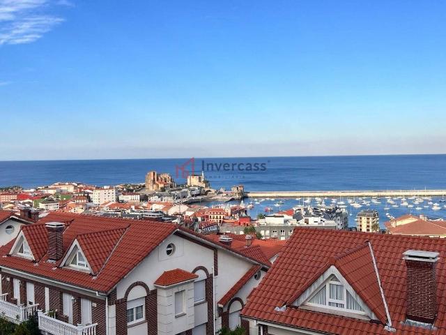 Casa adosada en Venta en Centro