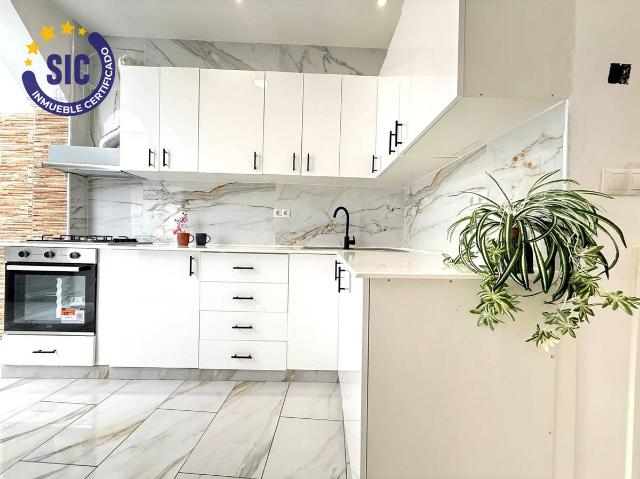Casa adosada en Venta en Centro