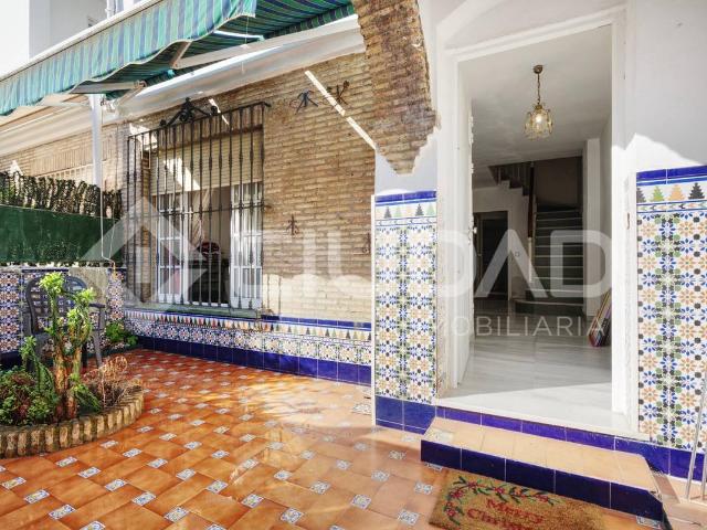 Casa adosada en Venta en Centro