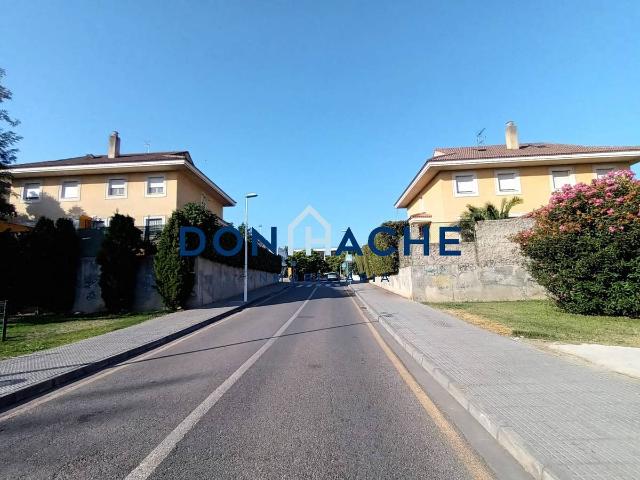 Casa adosada en Venta en Centro