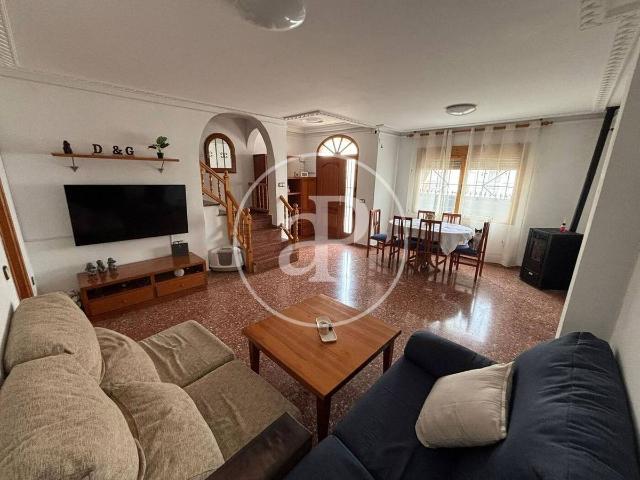 Casa adosada en Venta en Centro